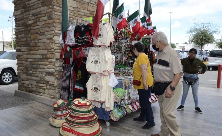 Comienzan ventas de artículos para fiestas patrias