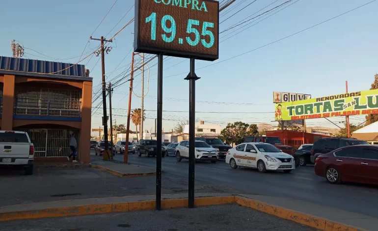 Alcanza dólar los 20.55 pesos a la venta y 19.55 pesos a la compra