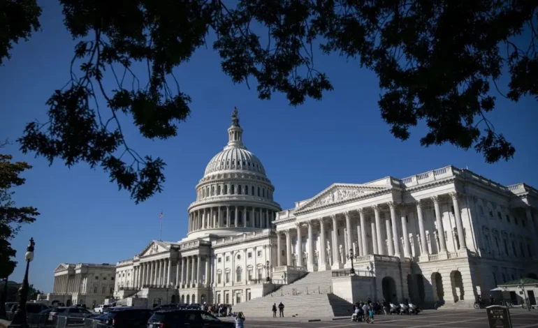 EU se enfrenta a un breve cierre federal en espera de la votación en el Congreso
